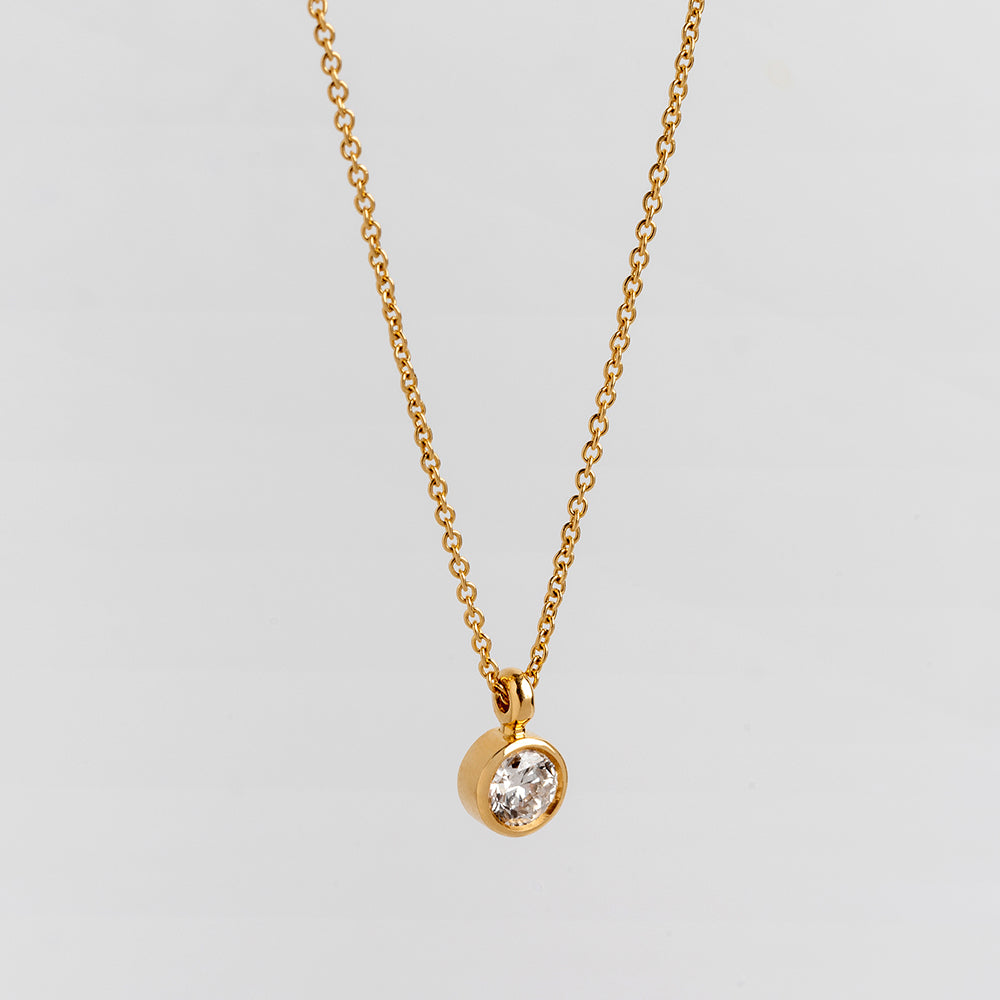 Diamond Suitcase Pendant (Round)