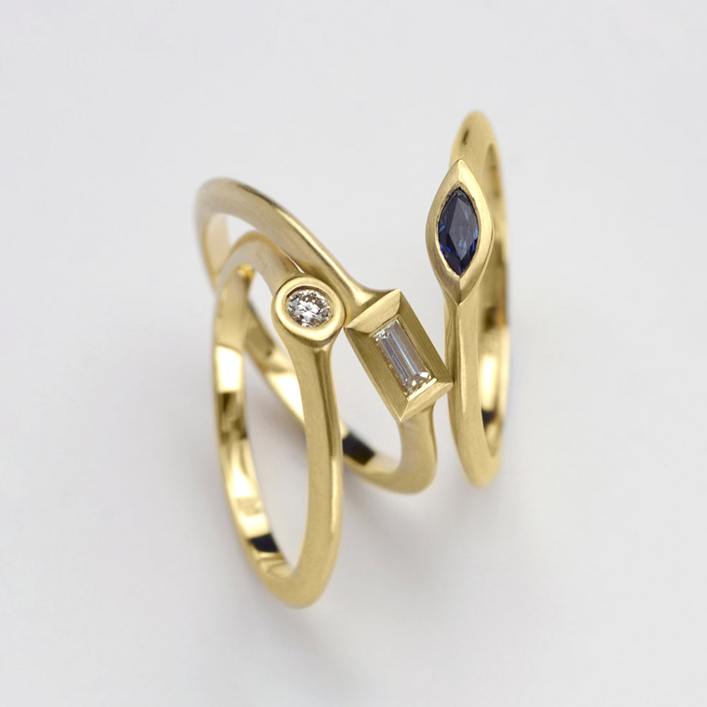 Diamond Ring (Small Baguette)