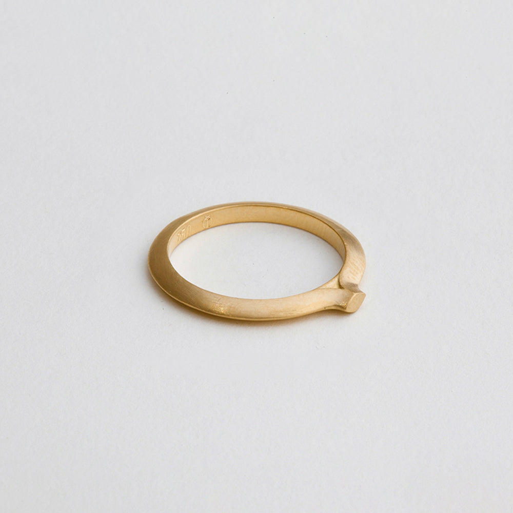 Flat String Ring