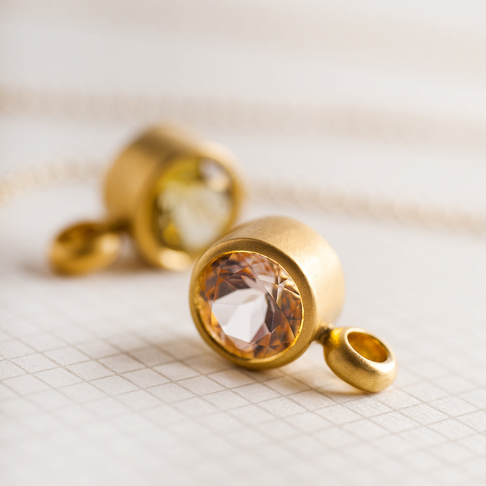 Diamond Suitcase Pendant (Round)