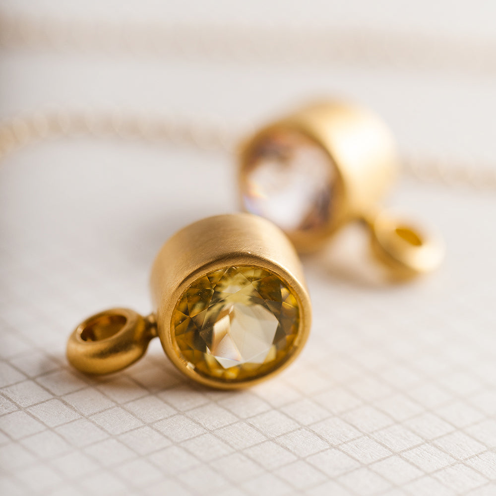 Diamond Suitcase Pendant (Round)