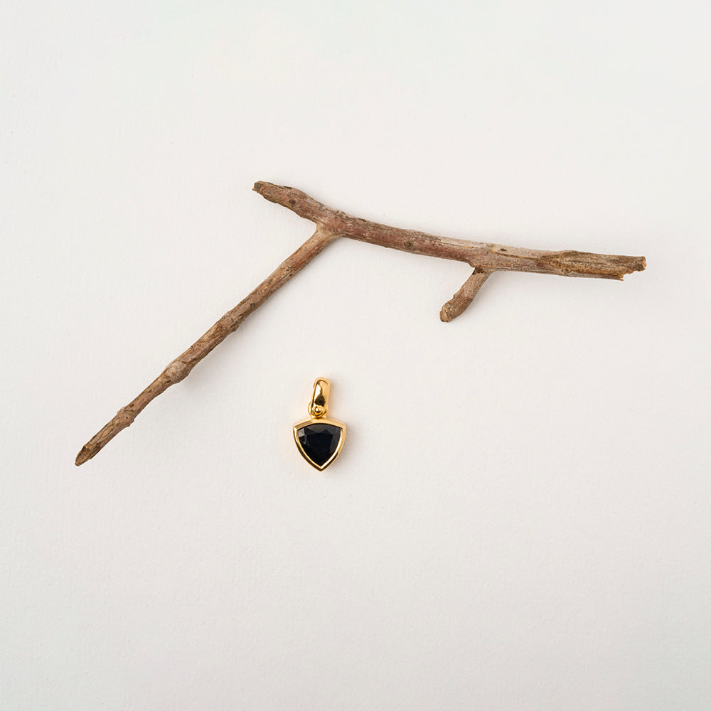 Dark Blue Sapphire Pendant (Trillion)