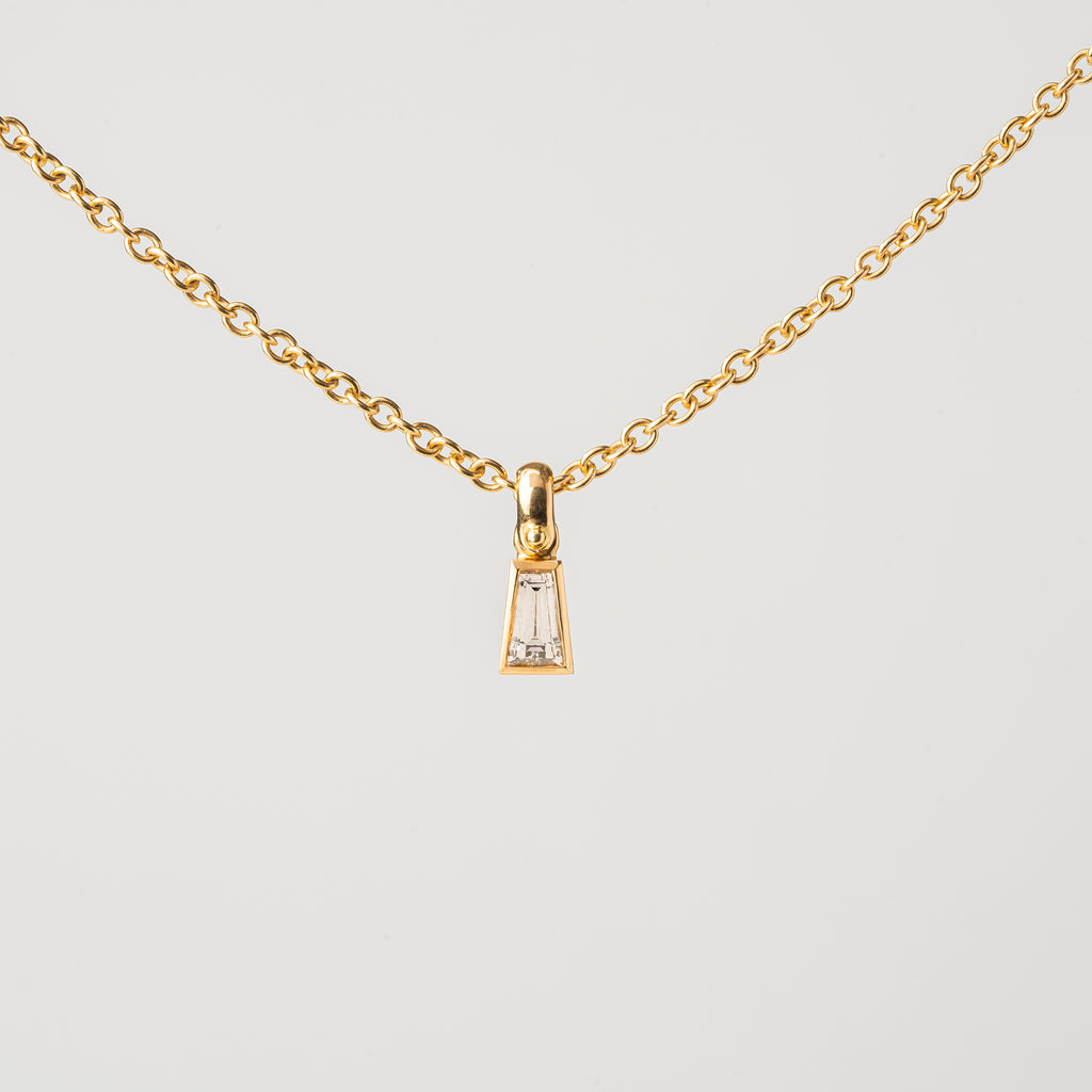 Diamond Pendant (Taper)