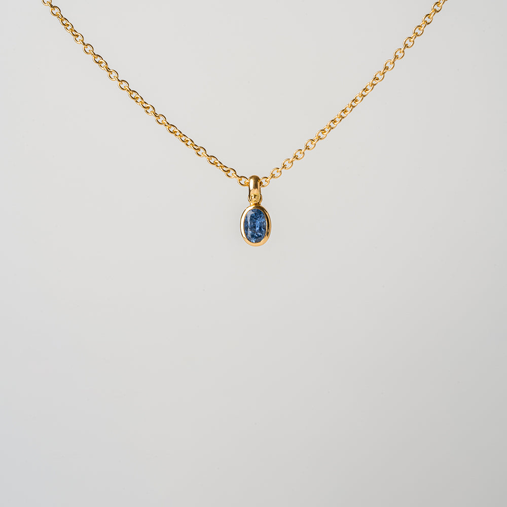 Blue Sapphire Pendant (Oval)