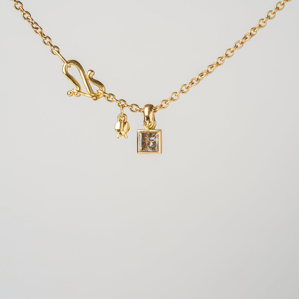 Gray Diamond Pendant (Princess-cut)