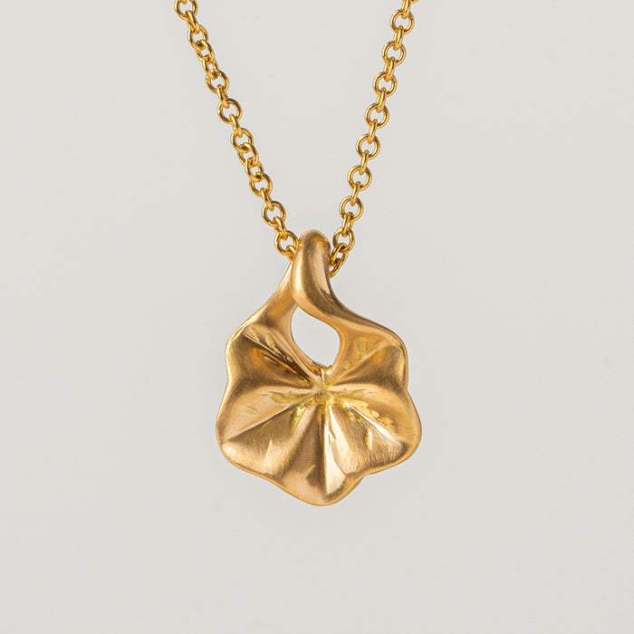 Hubeza (Mallow) Pendant