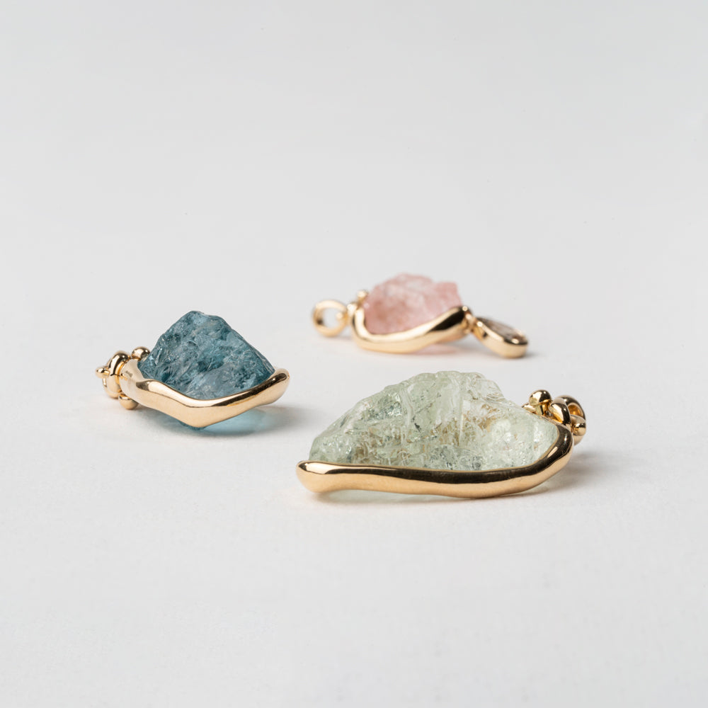 Frozen Sky Pendant (Beryl)