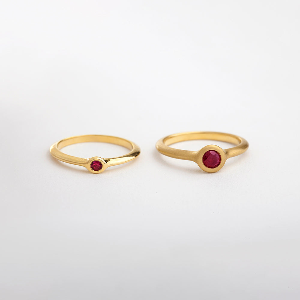 Ruby String Ring (Small Round)