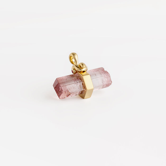 Vertical Raw Tourmaline (Wide)