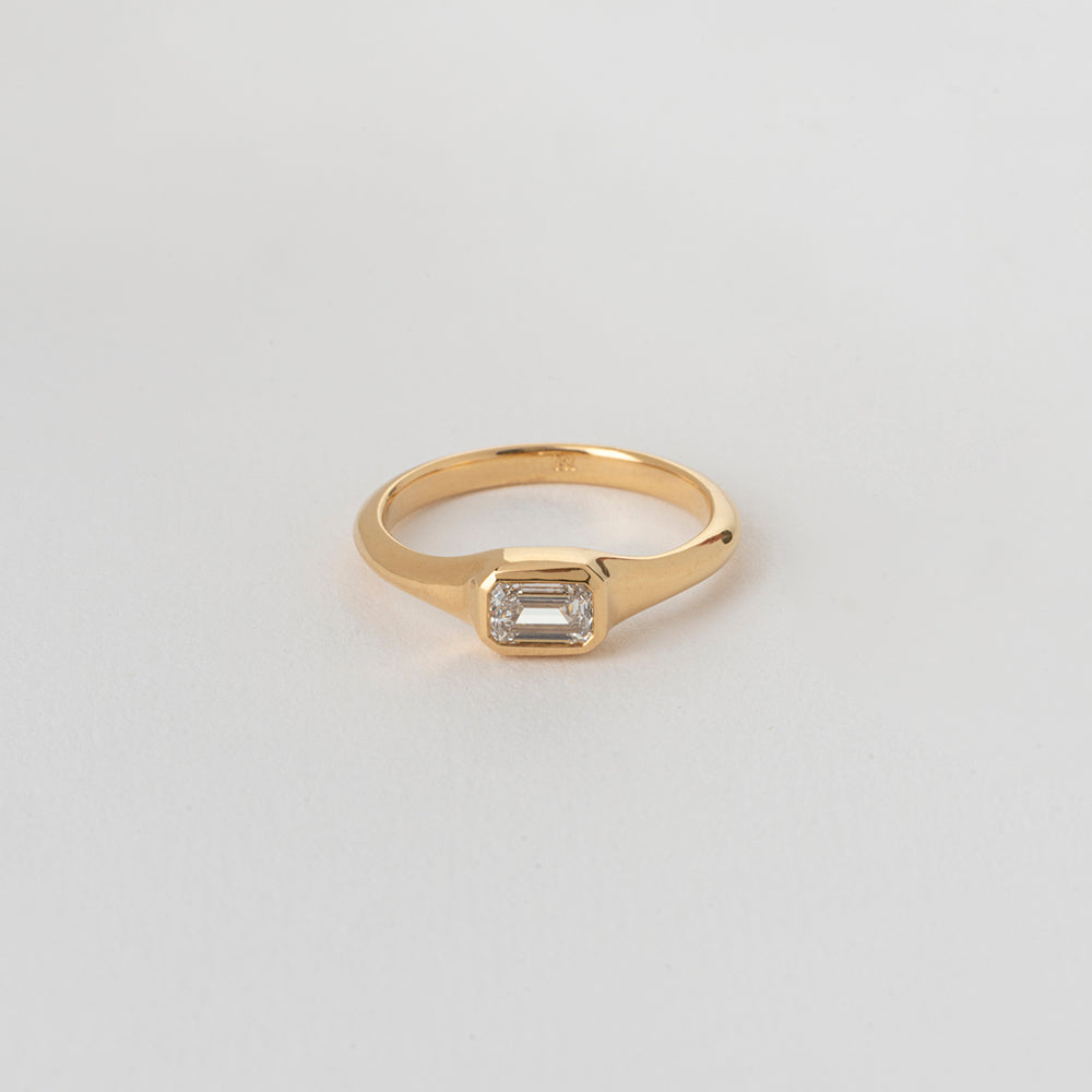 Diamond Ring (Emerald Cut)