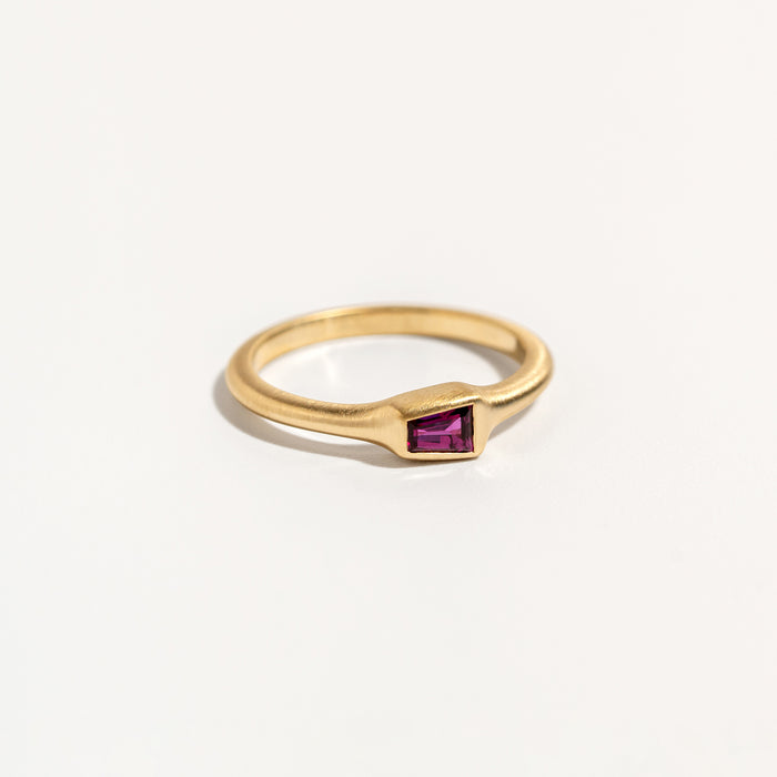 Ruby String Ring (Taper)