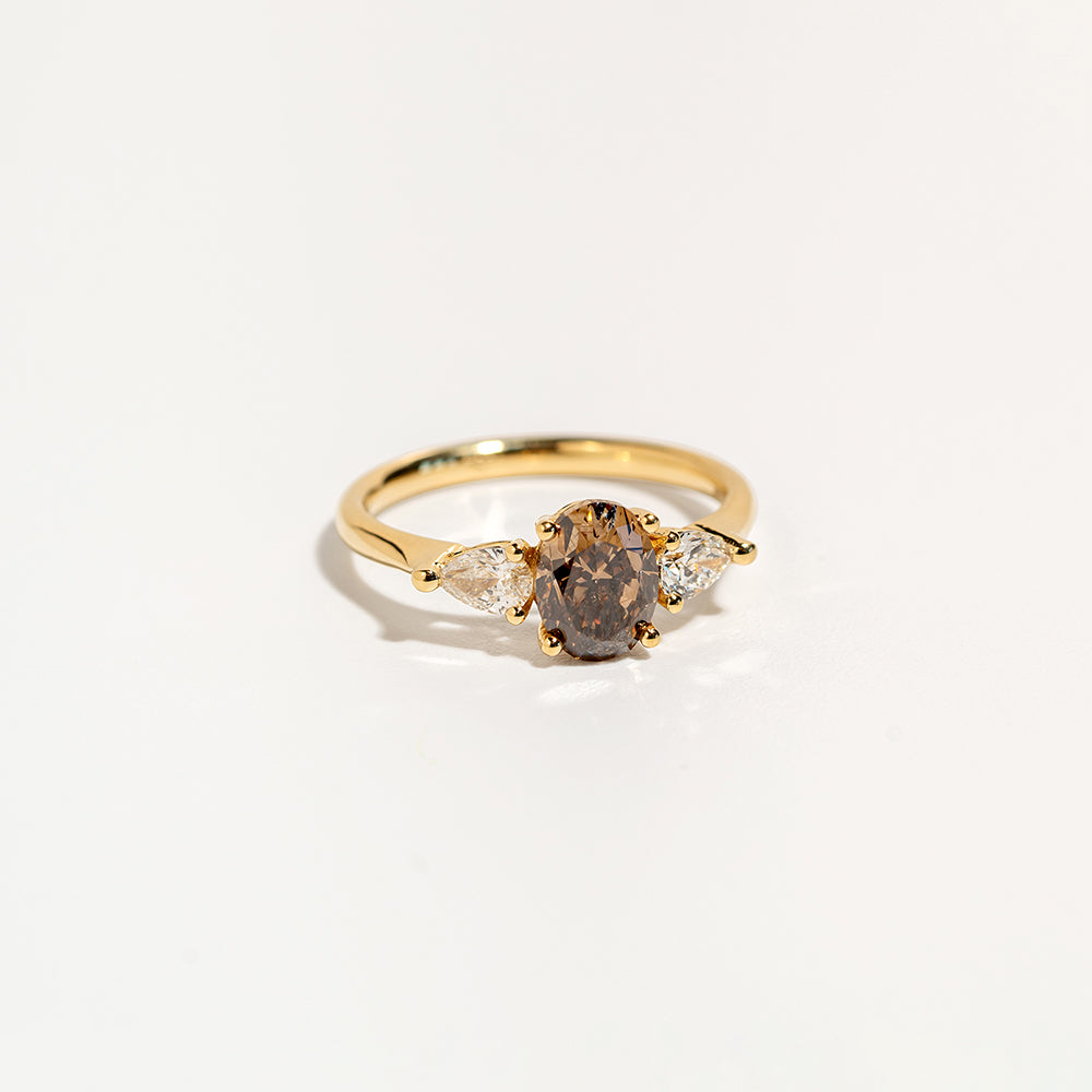 Three Diamonds Ring (Champagne and White)