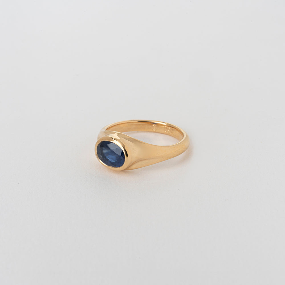 Blue Sapphire Ring (Oval)