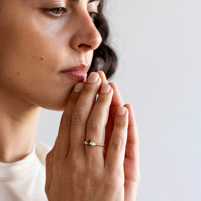 Three Diamonds Ring (Champagne and White)