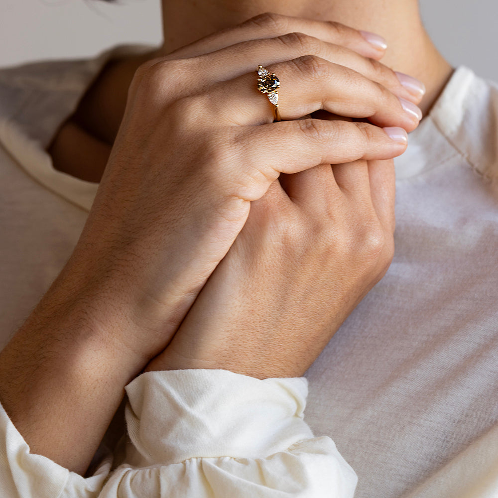 Three Diamonds Ring (Champagne and White)
