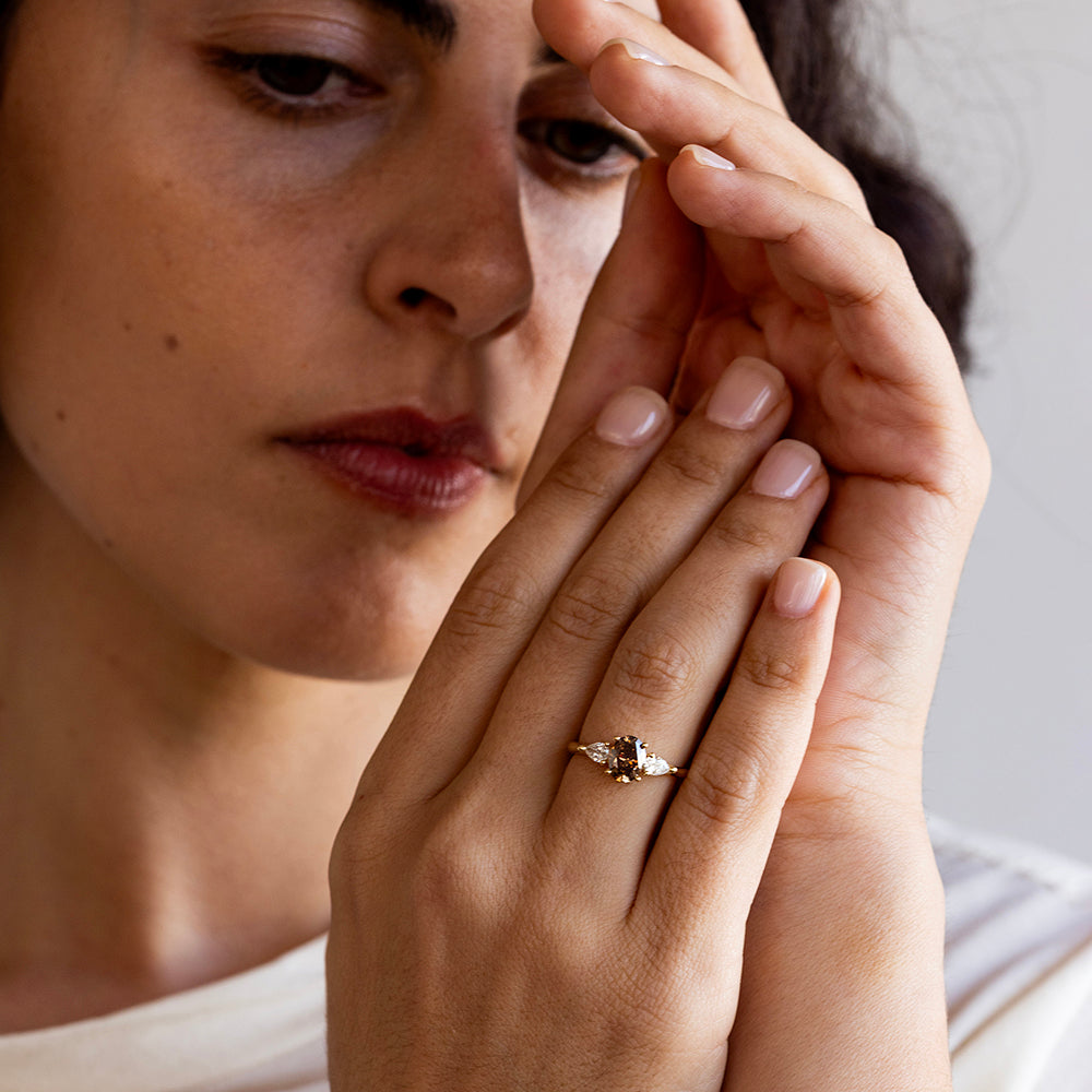 Three Diamonds Ring (Champagne and White)