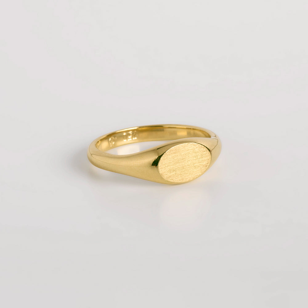 Signet Ring (Oval)