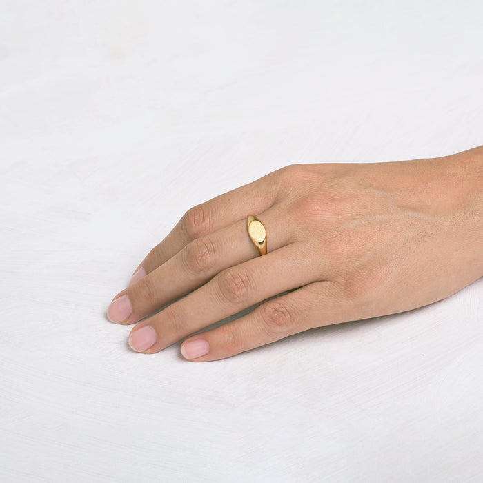 Signet Ring (Oval)
