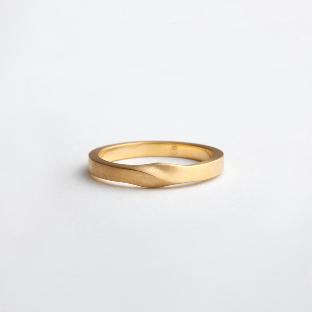 Twisted Ring (Thin)