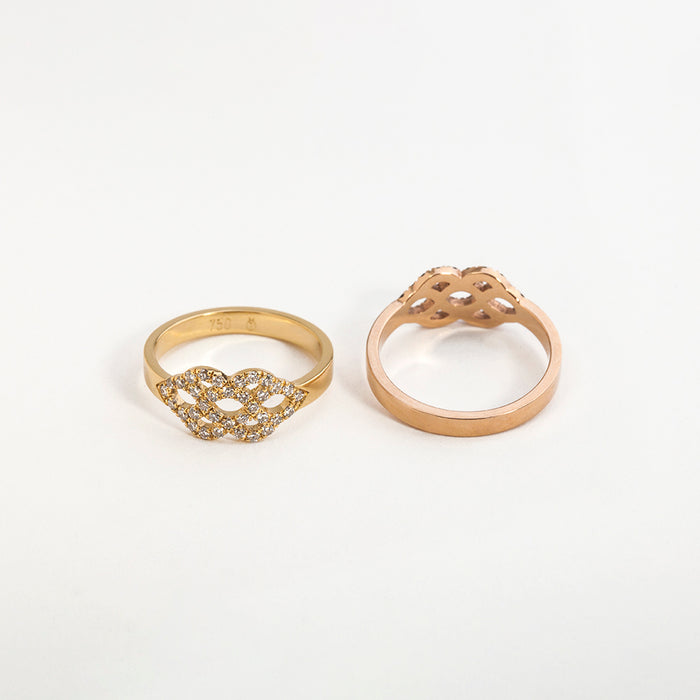 Parisian White Lace Ring (Medium)