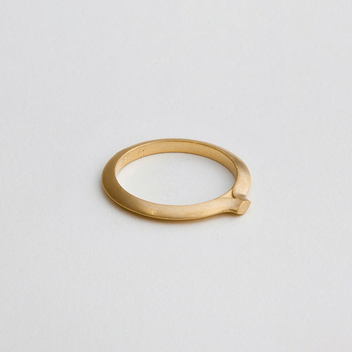 Flat String Ring (Vase)