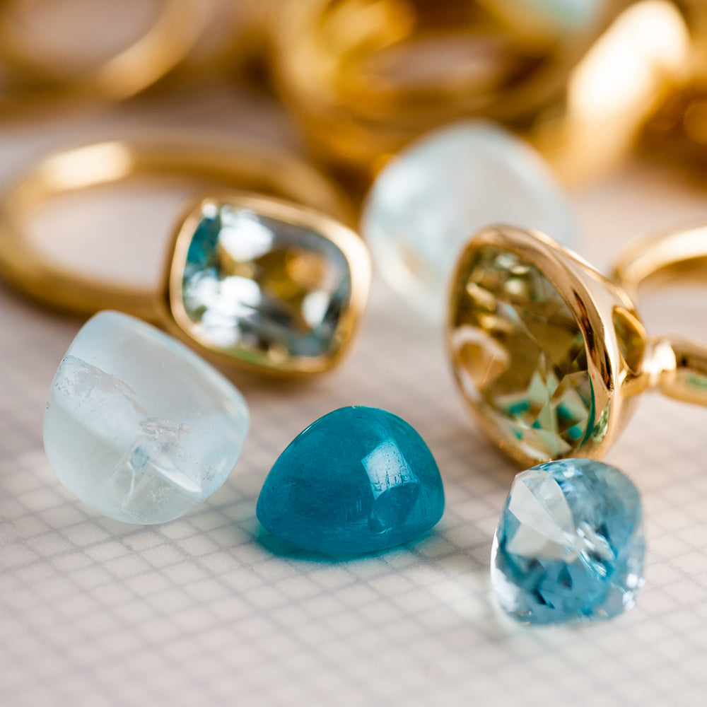 Vertical Raw Aquamarine (Thin)