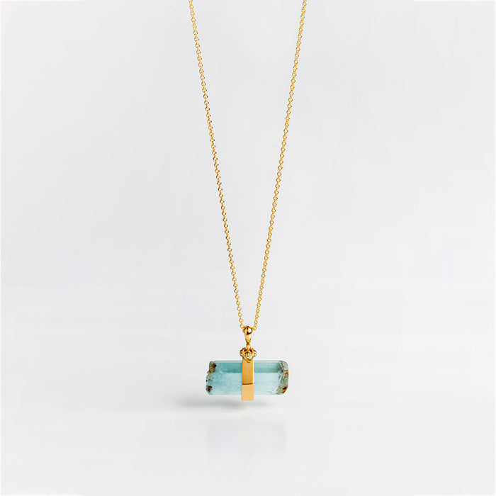 Vertical Raw Aquamarine (Wide)