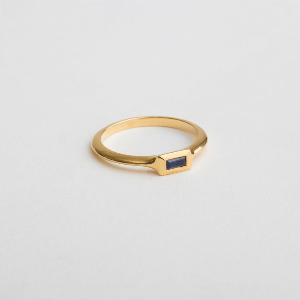 Sapphire String Ring (Small Baguette)