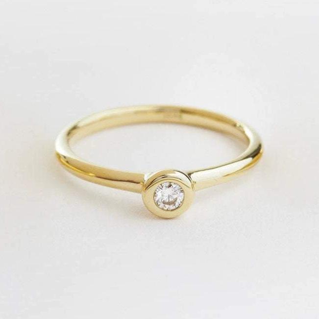 White Diamond (Vase)